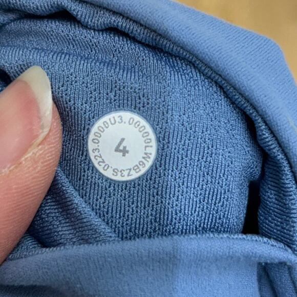 $118 Lululemon Groove Super High Rise Crop 23" Utility Blue 4 Cropped Crop Yoga - Picture 7 of 7